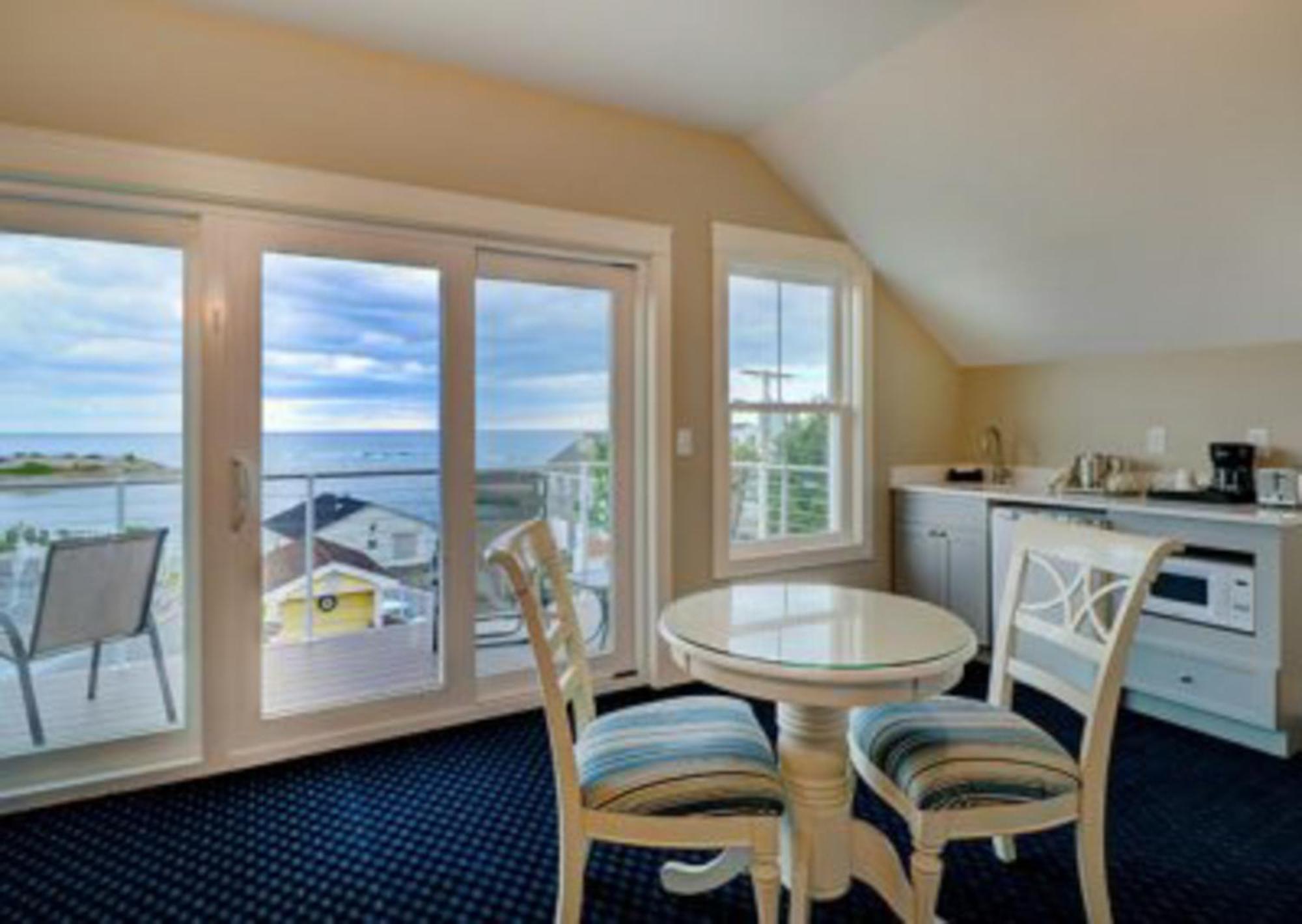 Sea Chambers Motel โอกันควิท ภายนอก รูปภาพ